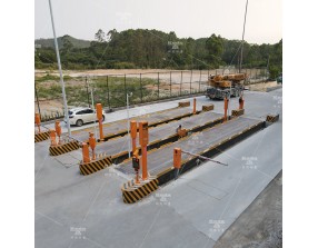 150噸地磅（páng）